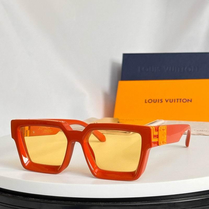 LV Sunglasses 252